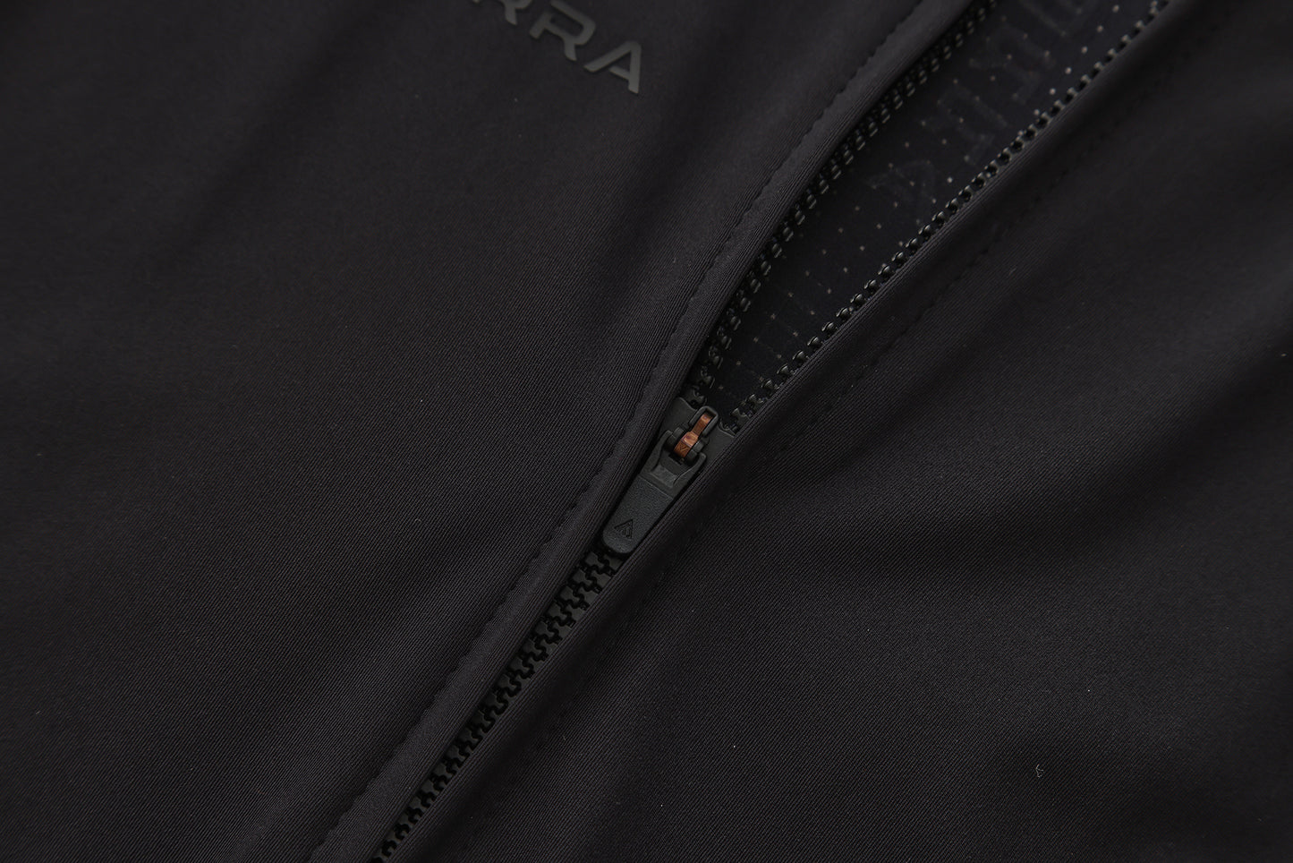 AeroFlow LS BlackOut