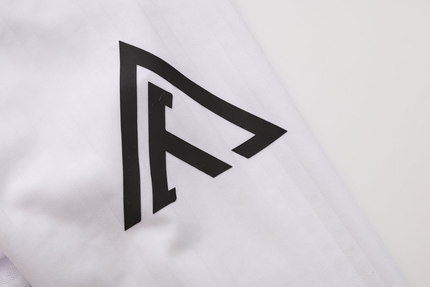 AeroFlow LS IceWhite